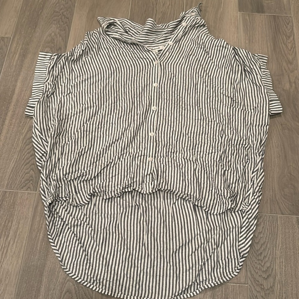 Madewell Womenโs Button Up Striped Shirt Size S
